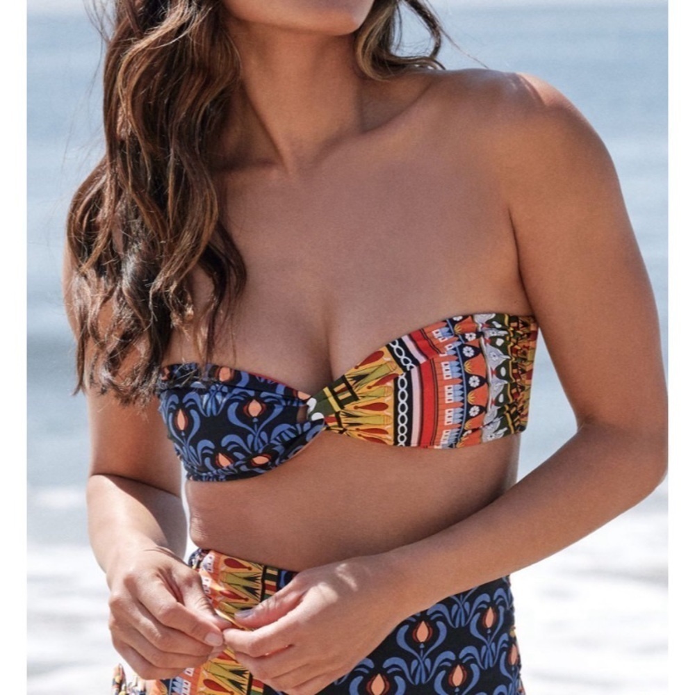 NEW AGUA BENDITA Stacy Menfis Bandeau Bikini Top